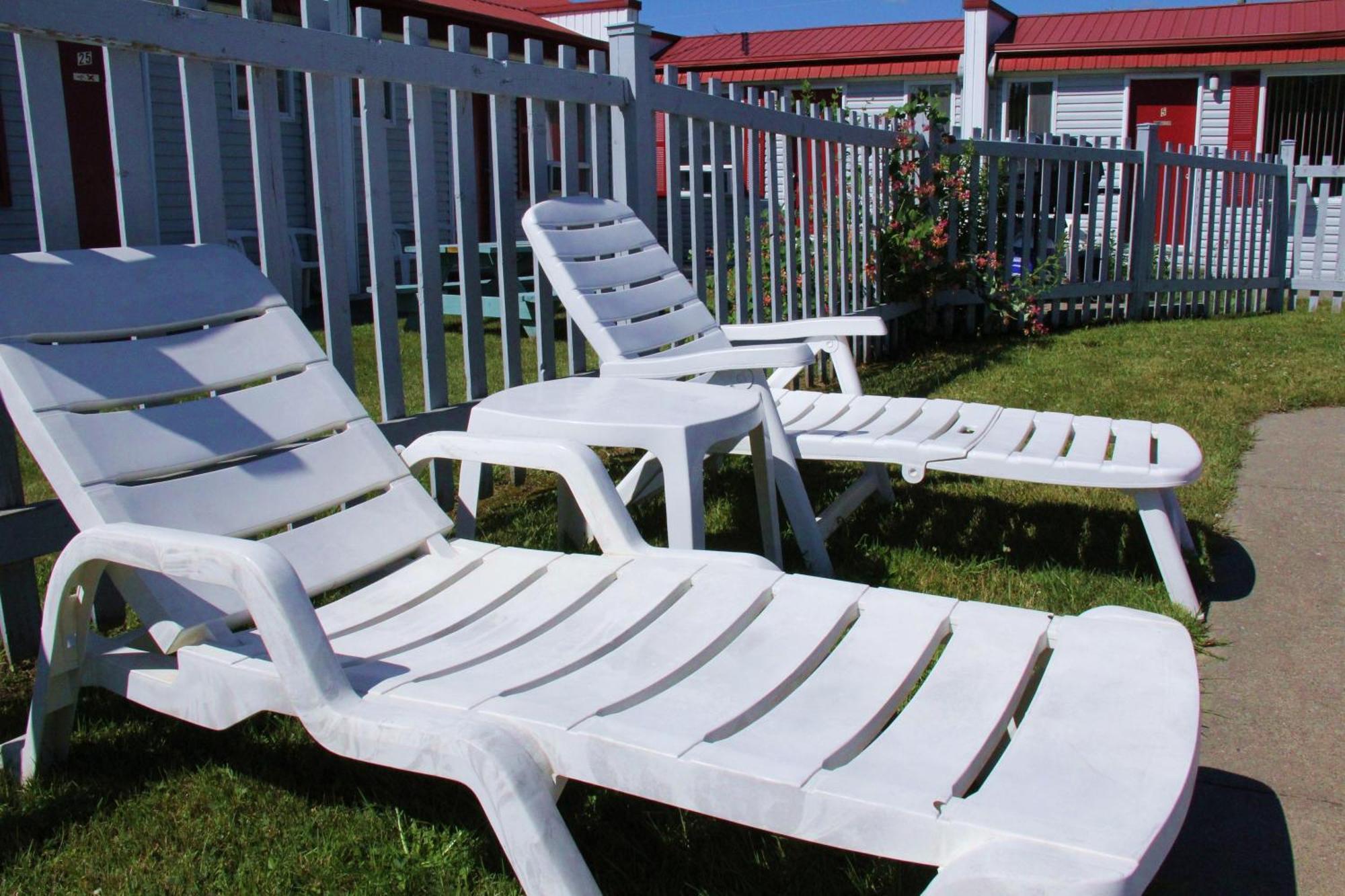 Motel De La Pente Douce Magog Eksteriør billede